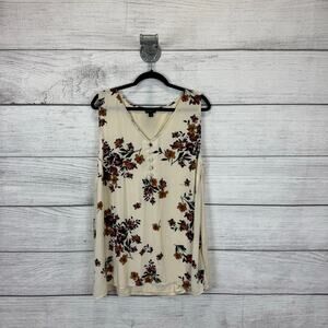 Torrid Plus Size Cream Floral Sleeveless Blouse Size 4X